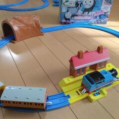 プラレール、トーマスセットの画像