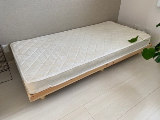 マットレス付きシングルベッド