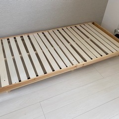 マットレス付きシングルベッドの画像