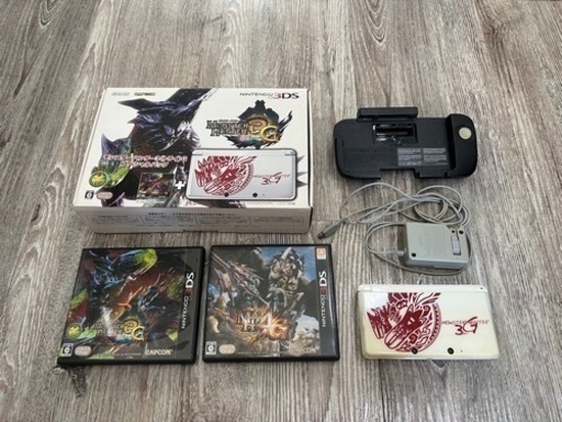 ニンテンドー3DS モンハンオリジナルデザイン＋MH3G＆4Gソフトセット