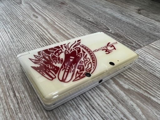 ニンテンドー3DS モンハンオリジナルデザイン＋MH3G＆4Gソフトセット