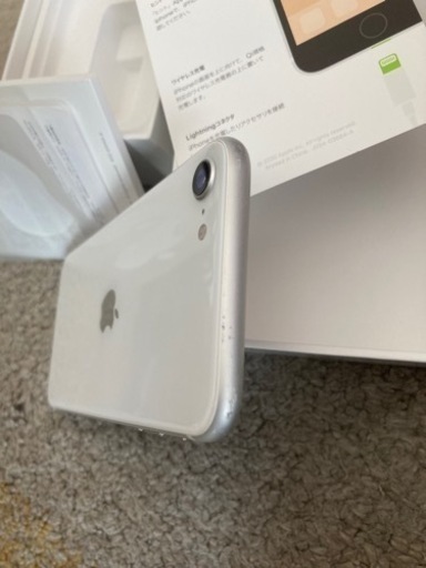 ★超美品　iPhone SE 第2世代(SE2) 128GB ホワイト　箱