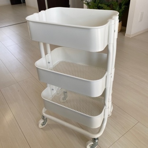 IKEAで人気3段ワゴン　キャスター付き