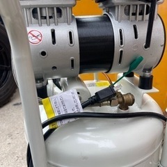 アストロプロダクツ　サイレント　コンプレッサー　38lの画像