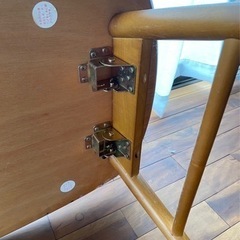 ●折りたたみテーブルの画像