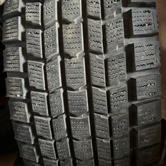 スタットレスタイヤ4本セットの画像