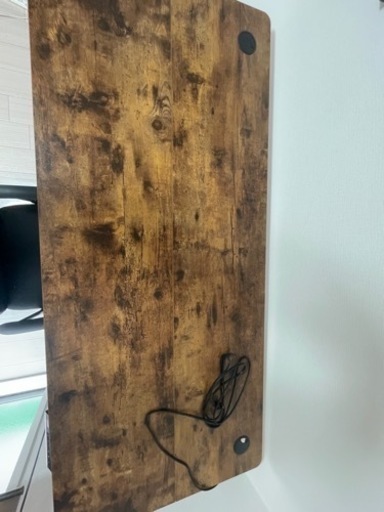 電動昇降式デスク横140cm,縦60cm,高さ(最大)118cm,高さ(最低)70cm