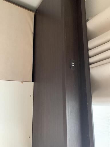 収納付きセミダブルベッド