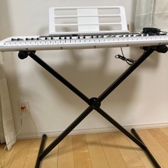 ★電子キーボード・スタンド付★カシオCT-S200の画像