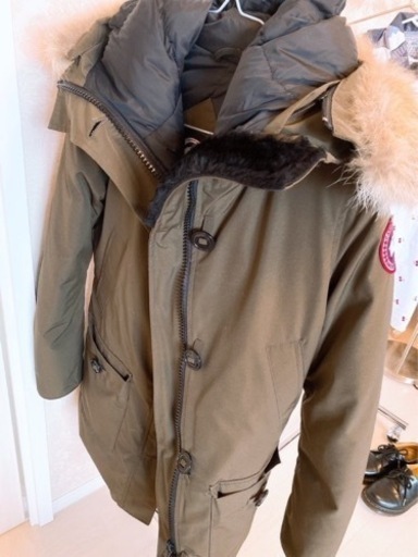 カナダグース ダウン