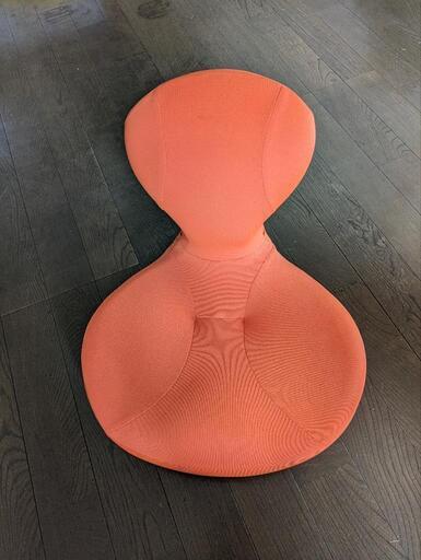 骨盤矯正 クッション 座椅子