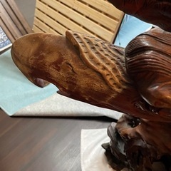 鷹　置物　一刀彫り　かなり大きいですの画像