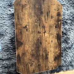 木製テーブルの画像