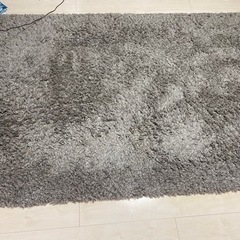 IKEAのラグです。使用一年未満