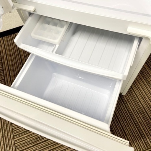 激安‼️付け替えドア！19年製 137L SHARP2ドア冷蔵庫SJ-14E6-KW