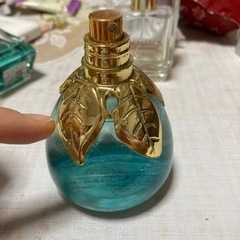 香水　ブルー