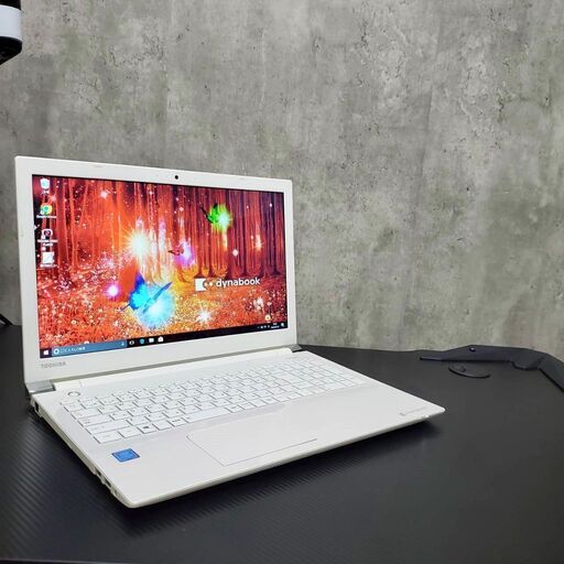 格安 ノートPC メモリ8GB SSD搭載 15.6インチ  東芝 ノートPC ホワイト
