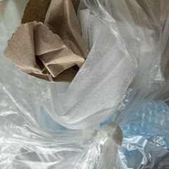 緩衝材：荷造り、梱包材料として、再利用目的の方に差し上げます