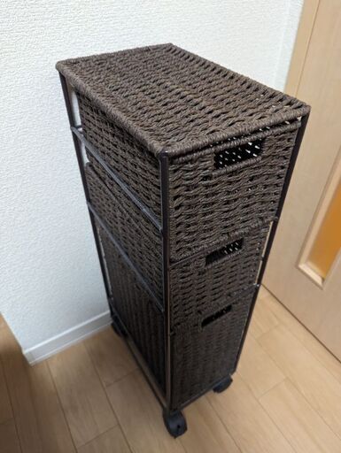 スリムワゴン　ニトリ　ライラ