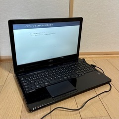富士通ノートパソコン Lifebook AH42/Uの画像