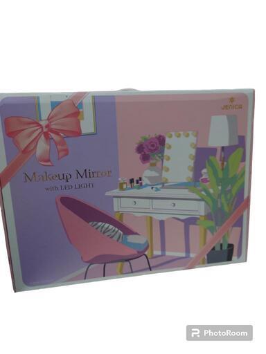 【売り切れ】LEDライト付きメイクアップミラー　PT-MUM-WH