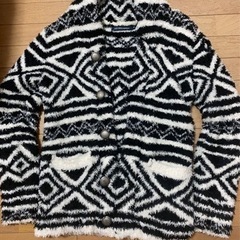 ネバーアクイース　モコモコアウター