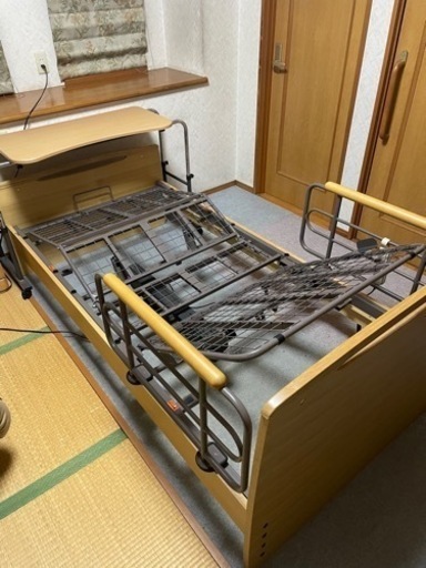 (最終値下げ)コイズミ　介護ベッド　電動ベッド 配達可　10月中処分予定