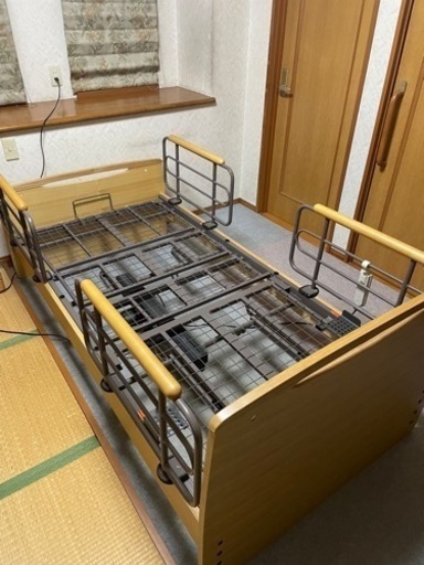 (最終値下げ)コイズミ　介護ベッド　電動ベッド 配達可　10月中処分予定