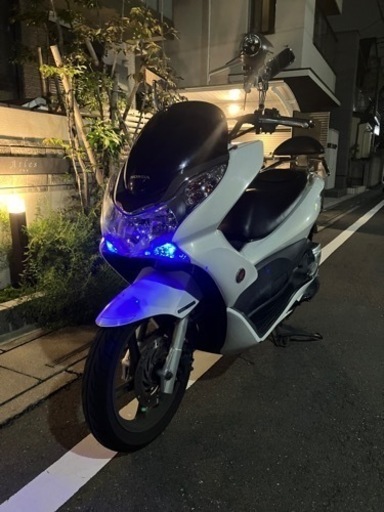 pcx125 盗難防止イモビ　タンデムバー　ヘルメット2個付き