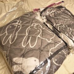 新品未使用　ミッフィー秋冬用敷きパッド3つ