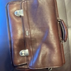 【海外製】【本革】レザーバッグ
