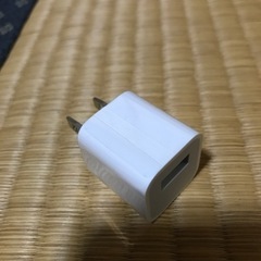スマホの充電器お売りします。