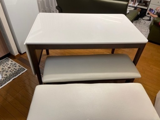 綾野製作所製キッチンラックと他社テーブル椅子3点セット