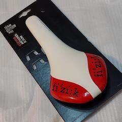 新品🇮🇹フィジーク ANTARESアンタレス ロードバイクサドル