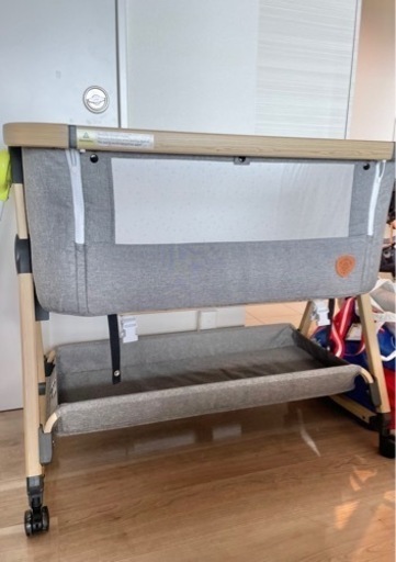 未使用ベビーベッド&おむつ4袋