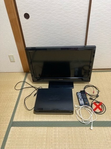 32型液晶テレビ＆ブルーレイディスクレコーダー（東芝）