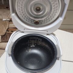 SHARP 炊飯器 KSF5E2の画像