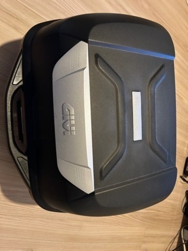 GIVI  リアボックス　43L