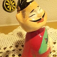 首が動く面白人形の画像