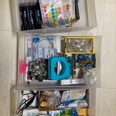 決まりました‼️中古　文具と引き出し箱のセットの画像