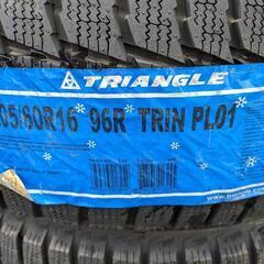 新品未使用ひびあり　ノア、ステップワゴン、ヴォクシーなど　スタッドレスタイヤ2本セット　205/60R16　名古屋からすぐです。一宮市ですが岩倉まですぐです。の画像