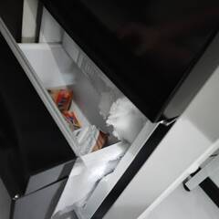 ハイセンス 冷蔵庫 幅48cm 154L ブラック HR-D15EB 2ドア 右開き 自動霜取りの画像