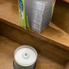 CD-R 100枚以上！　音楽用　データ用　混在　プラスチックケース　全てセットの画像