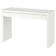 IKEAの大人気マルムシリーズ　デスク　ドレッサー