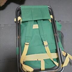 大幅値引きしました！！折りたたきチェア付きリュック　中古品の画像
