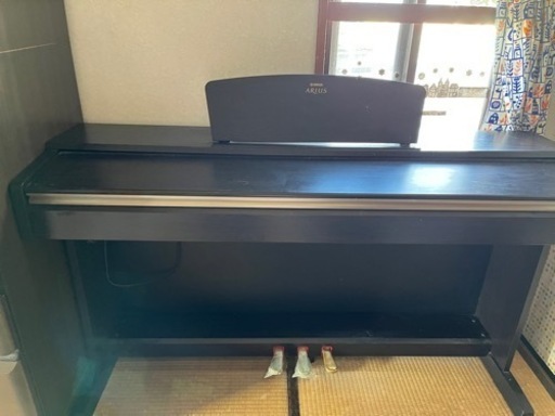 電子ピアYAMAHA arius