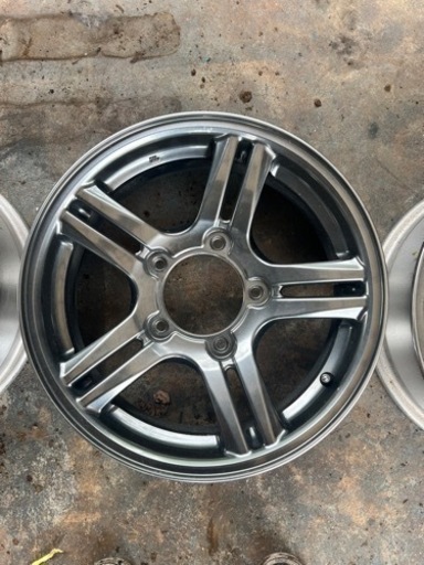 ジムニーJB23 16インチ純正ホイール　美品　
値下げ交渉あり