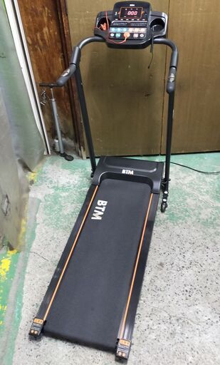 セール中につき、通常特価14,278円より20％円引きの11,422円!　BTM 電動ルームランナー MS191722 時速1～10km 折り畳み可 USB音楽再生可能 運動 トレーニング フィットネス