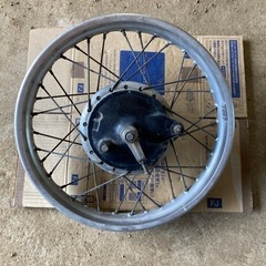 sr400のリヤのホイールです。