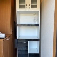 【急ぎ！引っ越しのため】キッチンボード　食器棚　